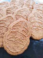 Speculaas - cinnamon and spice biscuit